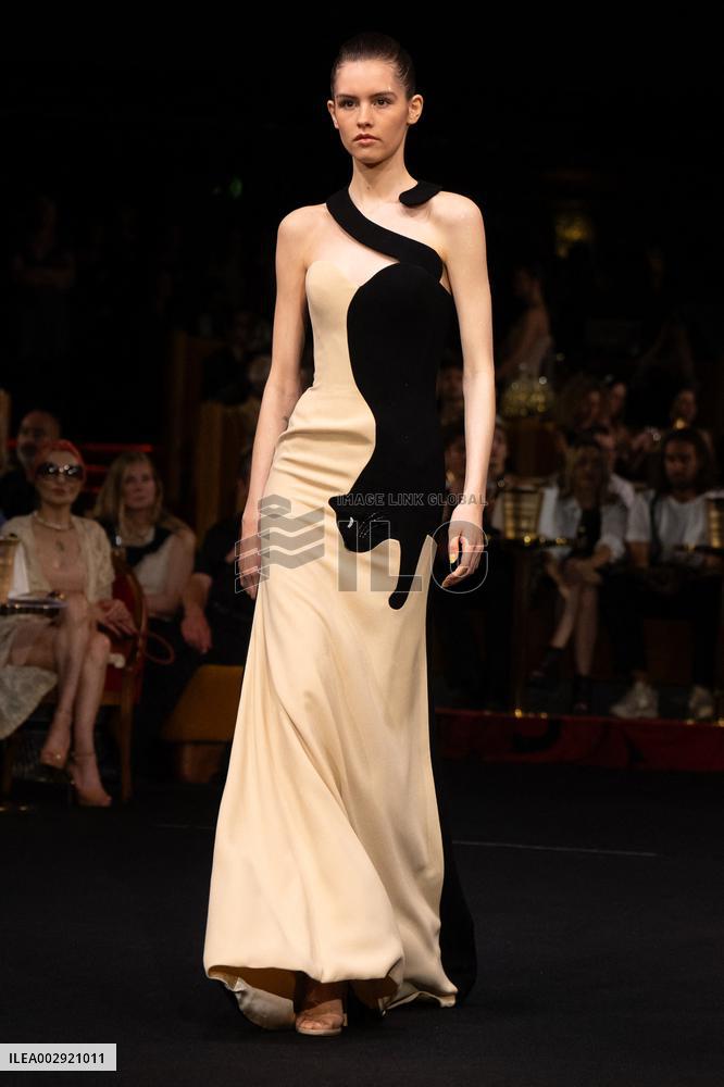 PFW - Alexis Mabille Runway
