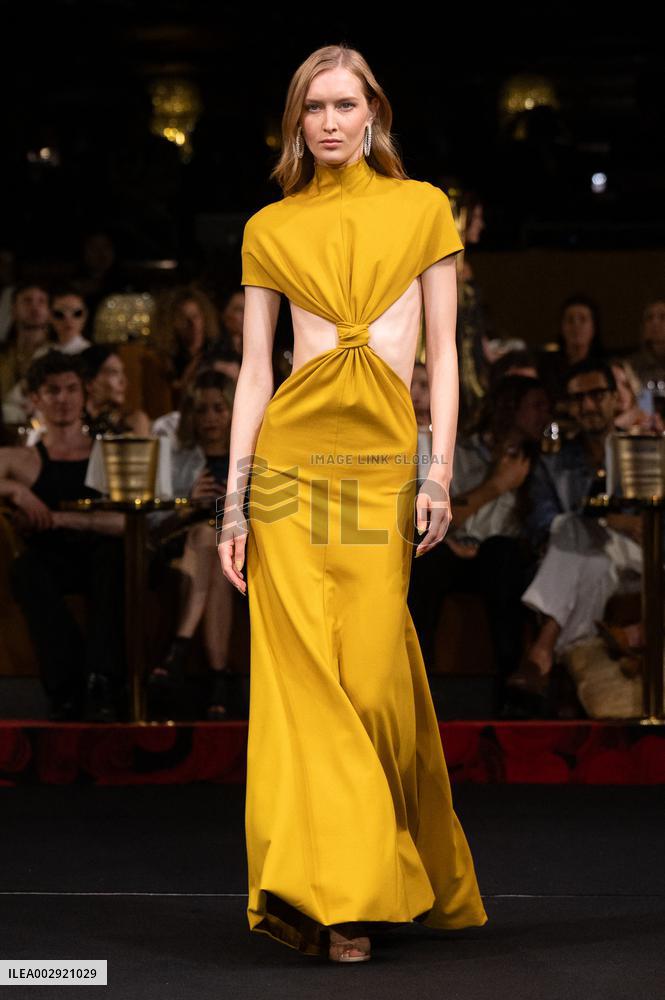 PFW - Alexis Mabille Runway