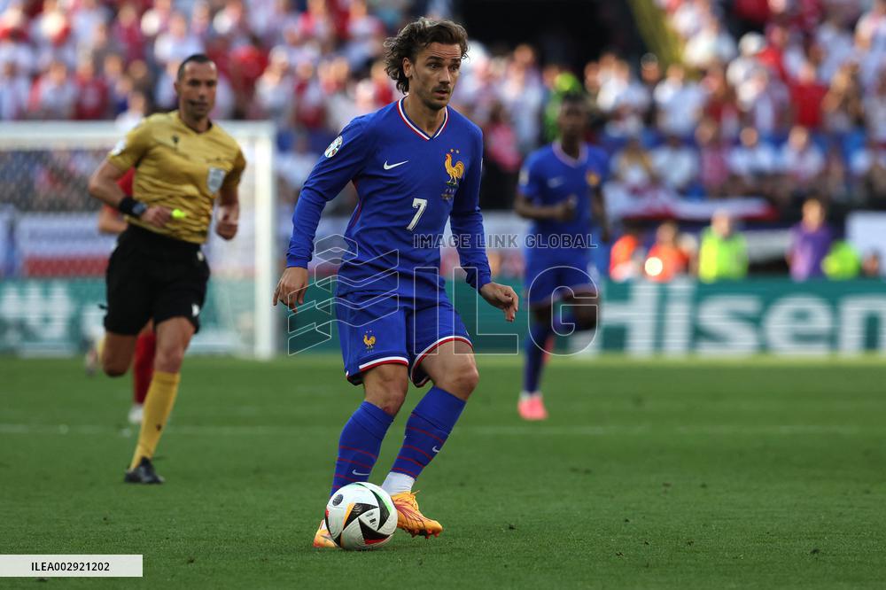 Euro 2024 - France v Poland