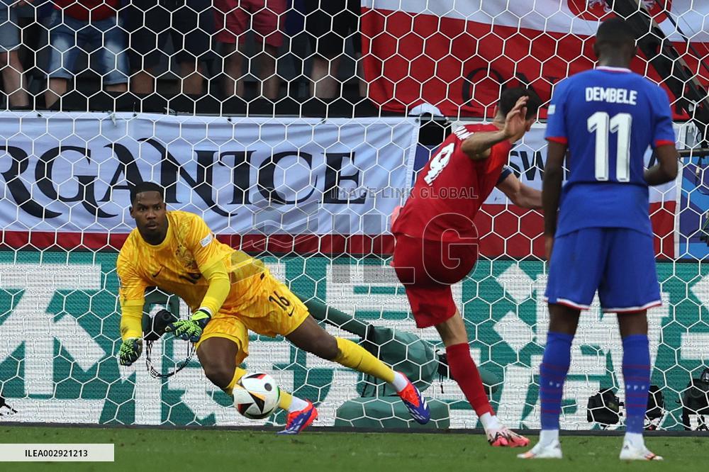 Euro 2024 - France v Poland