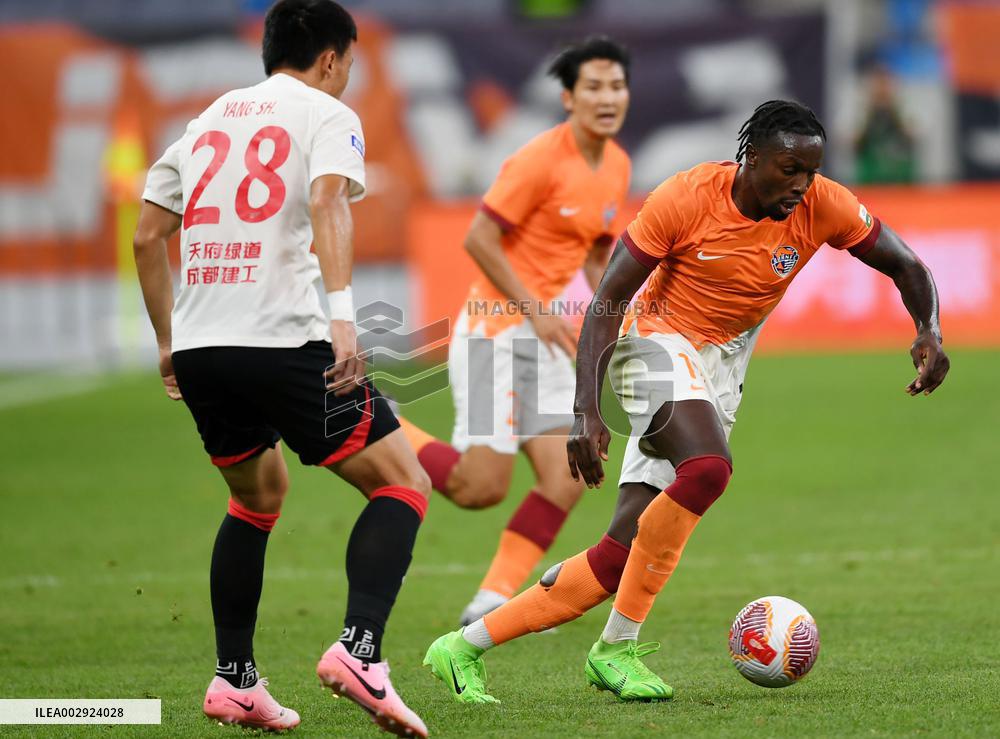 (SP)CHINA-QINGDAO-FOOTBALL-CSL-QINGDAO VS CHENGDU (CN)