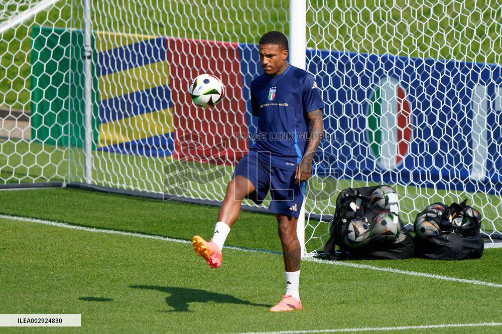UEFA European Football Championship - UEFA Euro 2024 - Italy training session