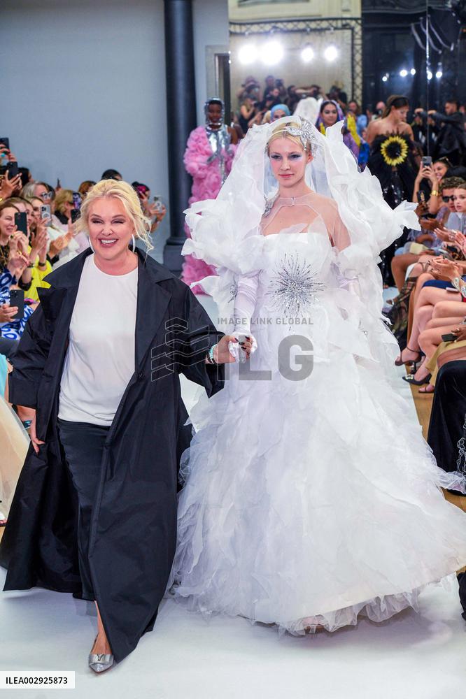 PFW - Yanina Couture Runway