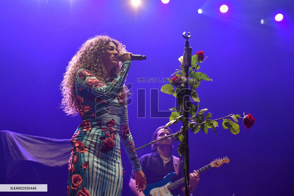 Nile Rodgers & CHIC At The Zenith - Paris