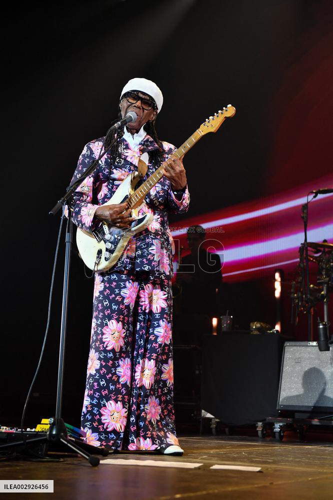 Nile Rodgers & CHIC At The Zenith - Paris