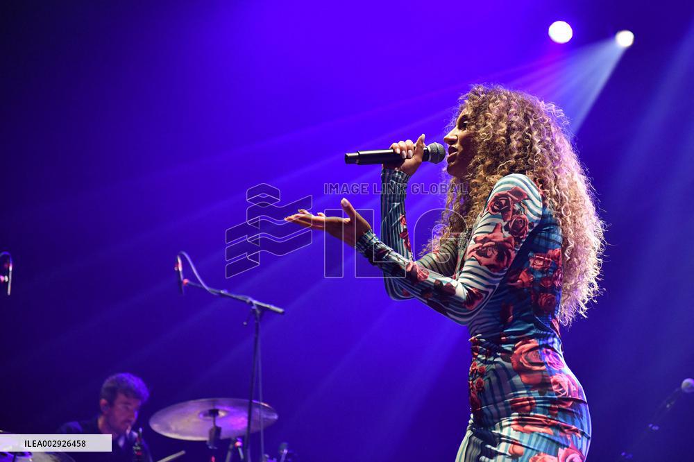 Nile Rodgers & CHIC At The Zenith - Paris