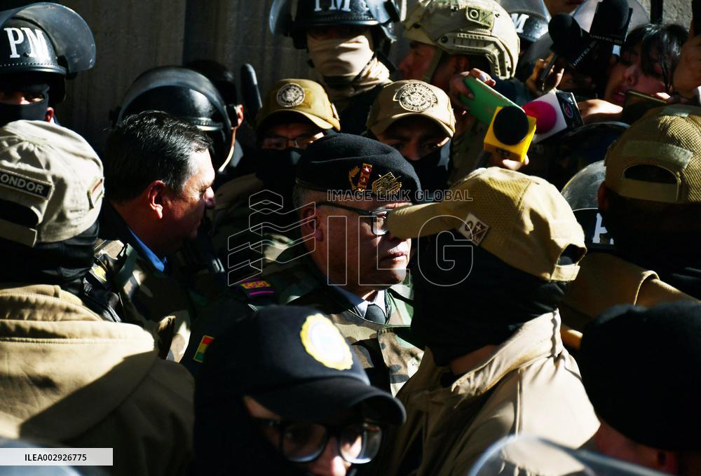 Attempted Coup Fails - La Paz