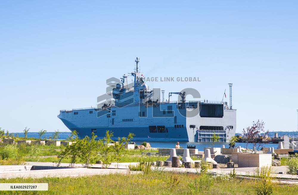 French helicopter carrier Mistral in Tallinn