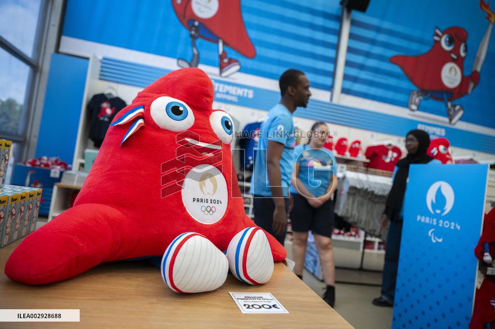 Paris 2024 Olympic Games Official Store Opens - Paris