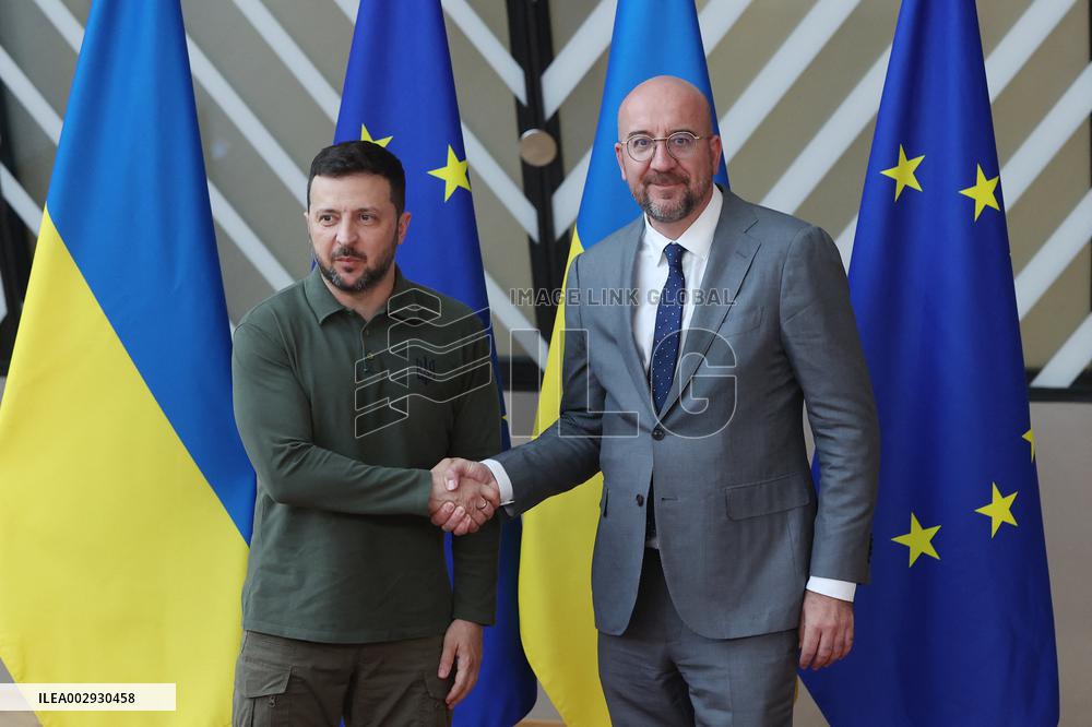 Zelensky Says Will Sign Security Agreement - Brussels