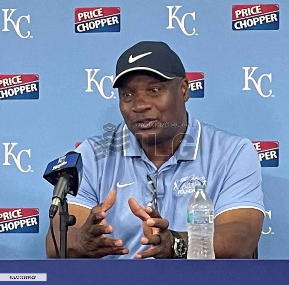 Former MLB and NFL star Jackson