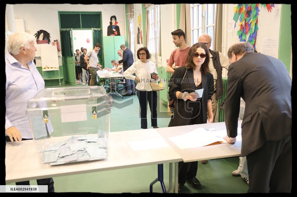 Rachida Dati Votes At Polling Station - Paris