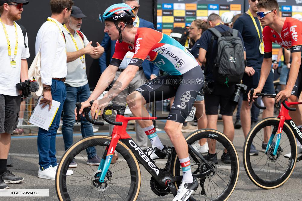 Tour De France race - Stage 3 - Start