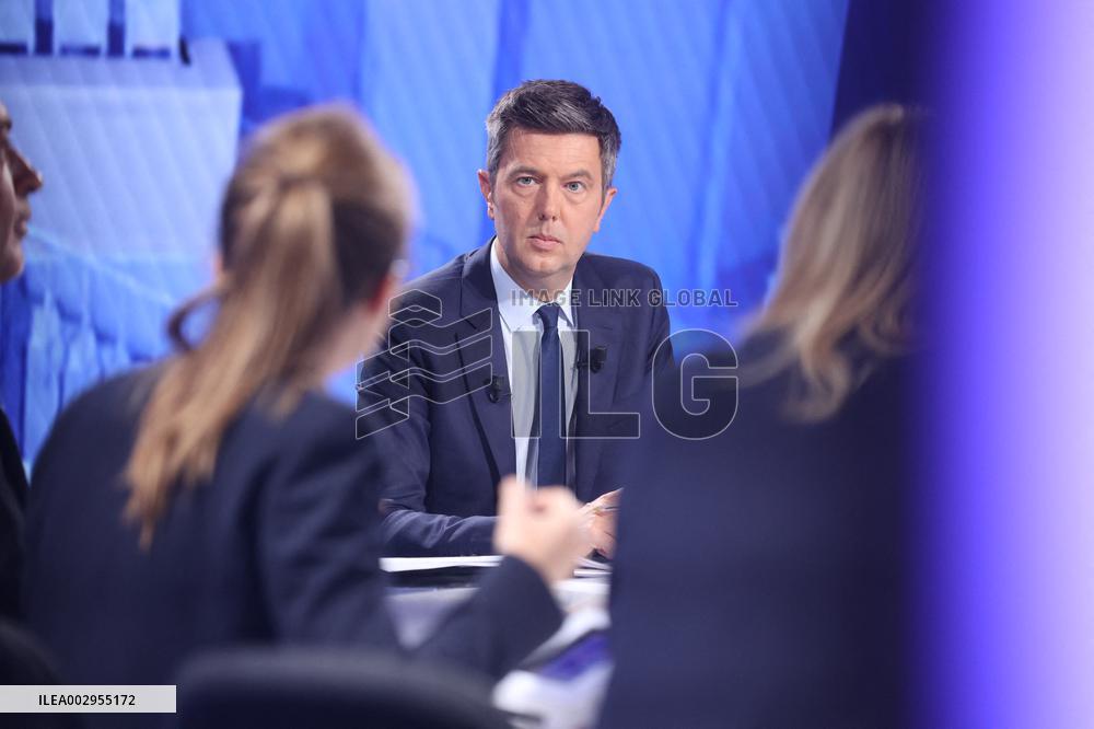 BFM broadcast on the 2024 legislative elections - Paris