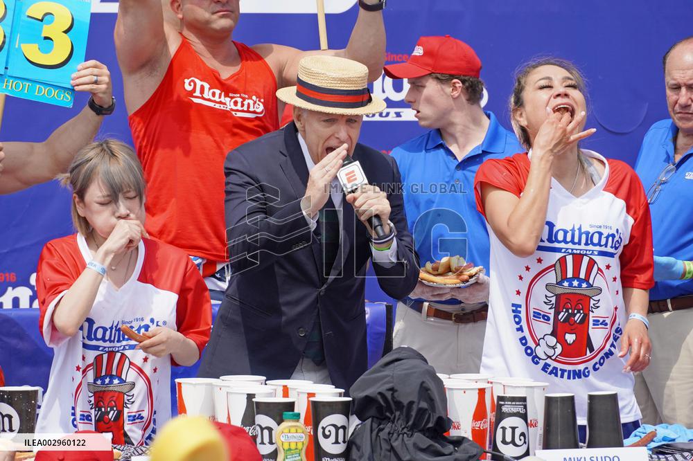 Hot dog eating contest