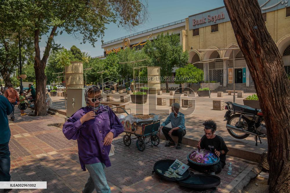 Iran Prepares For Presidential Runoff