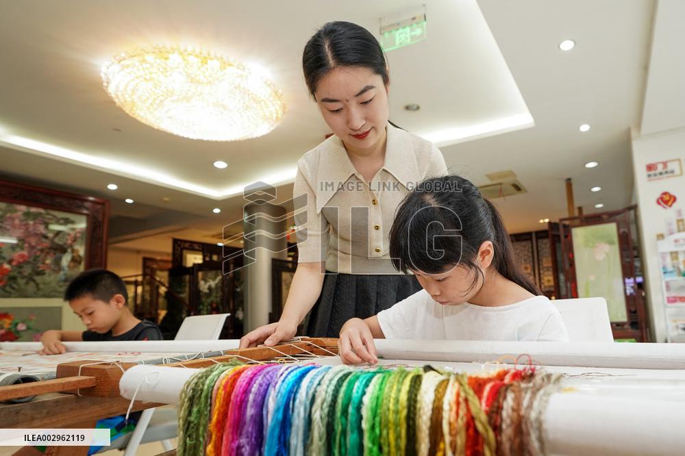 CHINA-JIANGSU-SUZHOU EMBROIDERY-INDUSTRIAL BASE (CN)