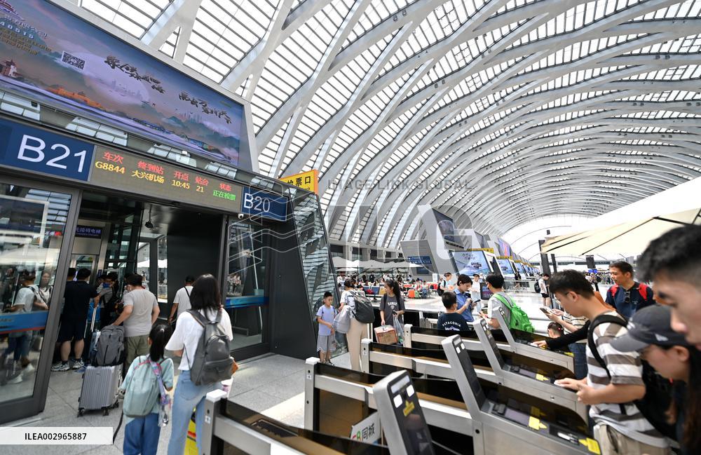 CHINA-TIANJIN-DAXING AIRPORT INTERCITY RAILWAY-SUMMER TRAVEL RUSH (CN)