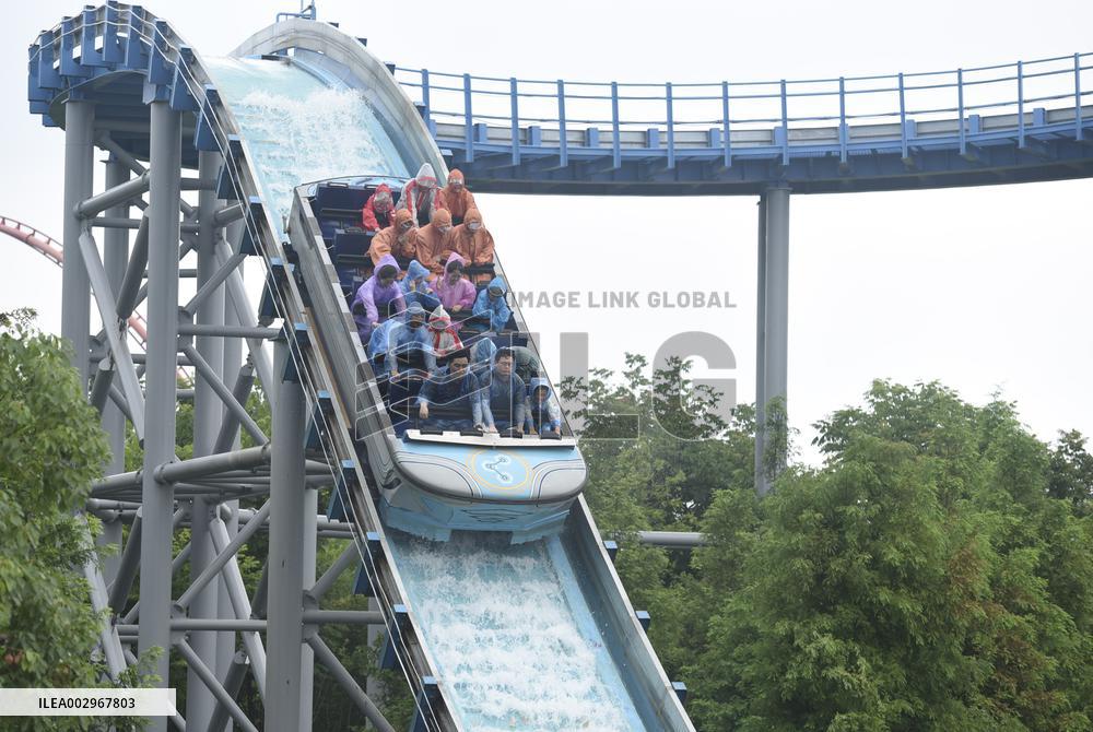 Play With Water To Cool Off in Huai'an