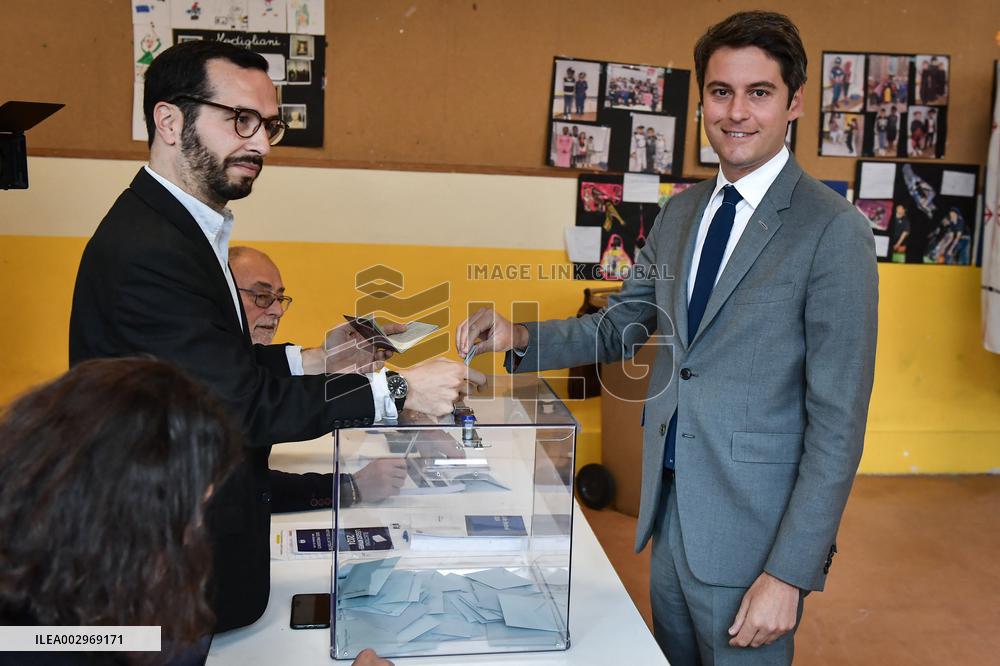 Gabriel Attal At The Polling Station - Vanves