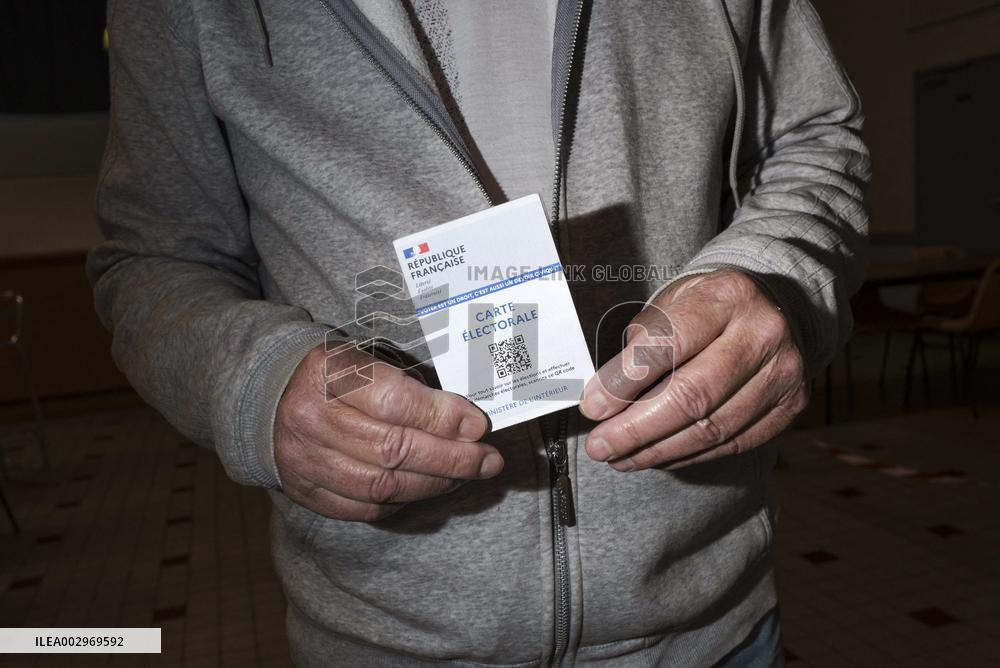 Atmosphere At Legislative Elections - Moissac