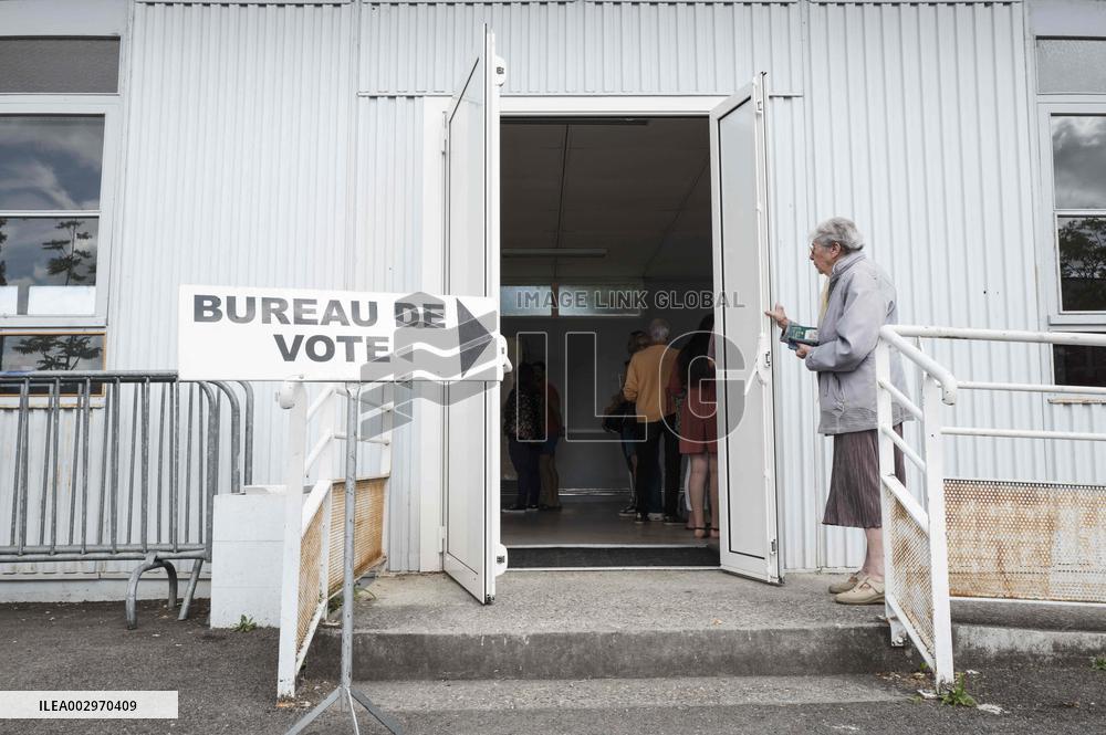 Atmosphere At Legislative Elections - Moissac