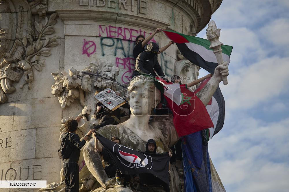 Rally following results of the second round of France's legislative election at Place de la Republique - Paris