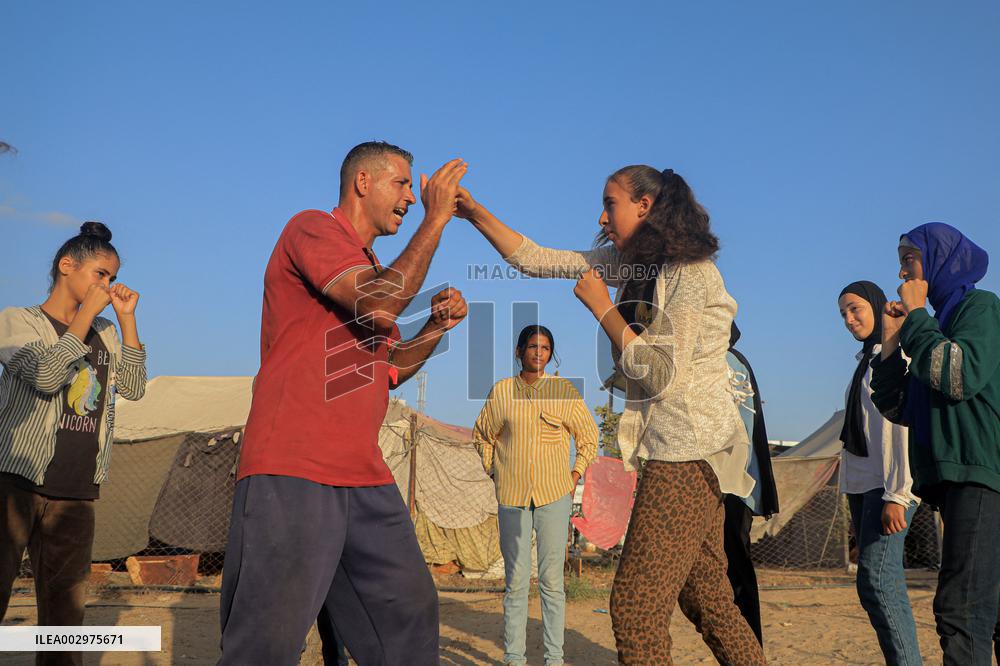 MIDEAST-GAZA-KHAN YOUNIS-FEMALE BOXERS
