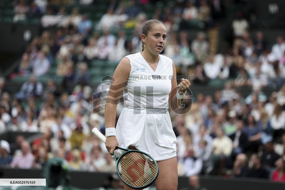 (SP)BRITAIN-LONDON-TENNIS-WIMBLEDON-DAY 8