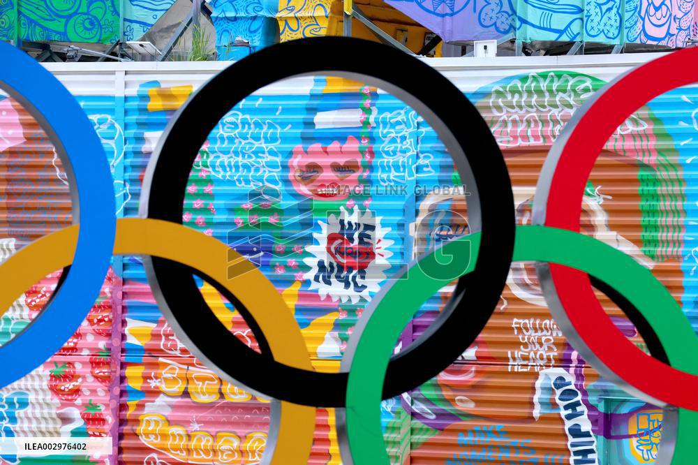 Olympic Rings At North Oculus Plaza - NYC