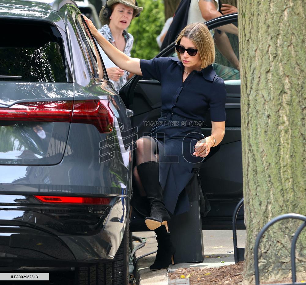 Jessica Biel Smiles On Set Of The Better Sister - NYC