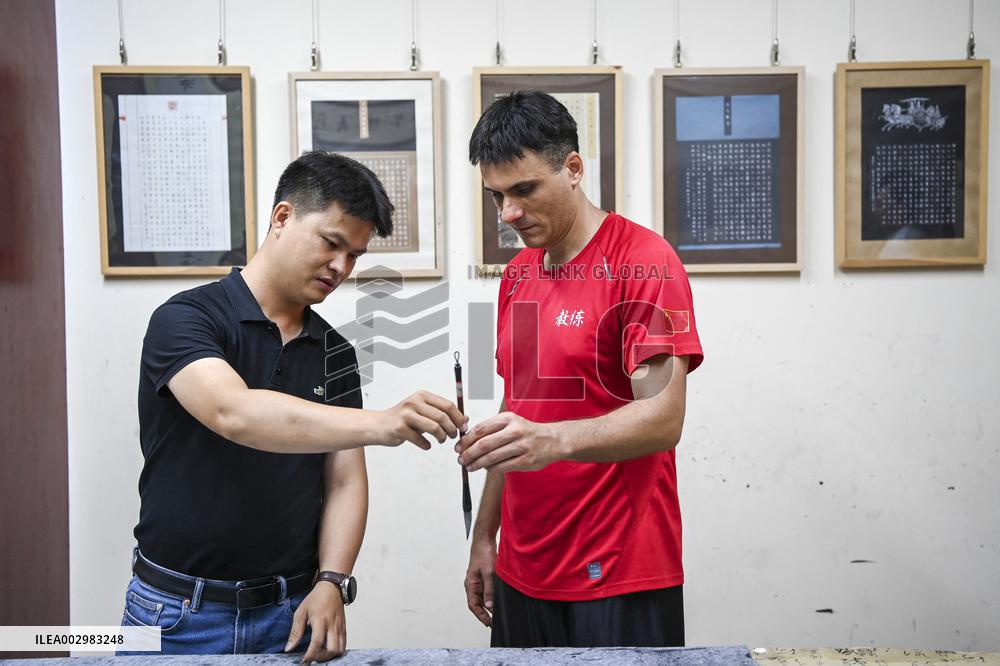 "Laowai" in China | A Brazilian's love on martial arts and traditional Chinese medicine