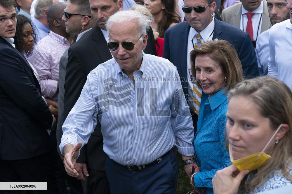 President Biden And First Lady Host The Congressional Picnic - Washington