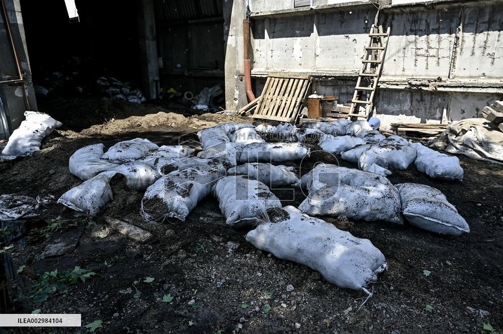 Consequences of Russian missile strike in Vilniansk