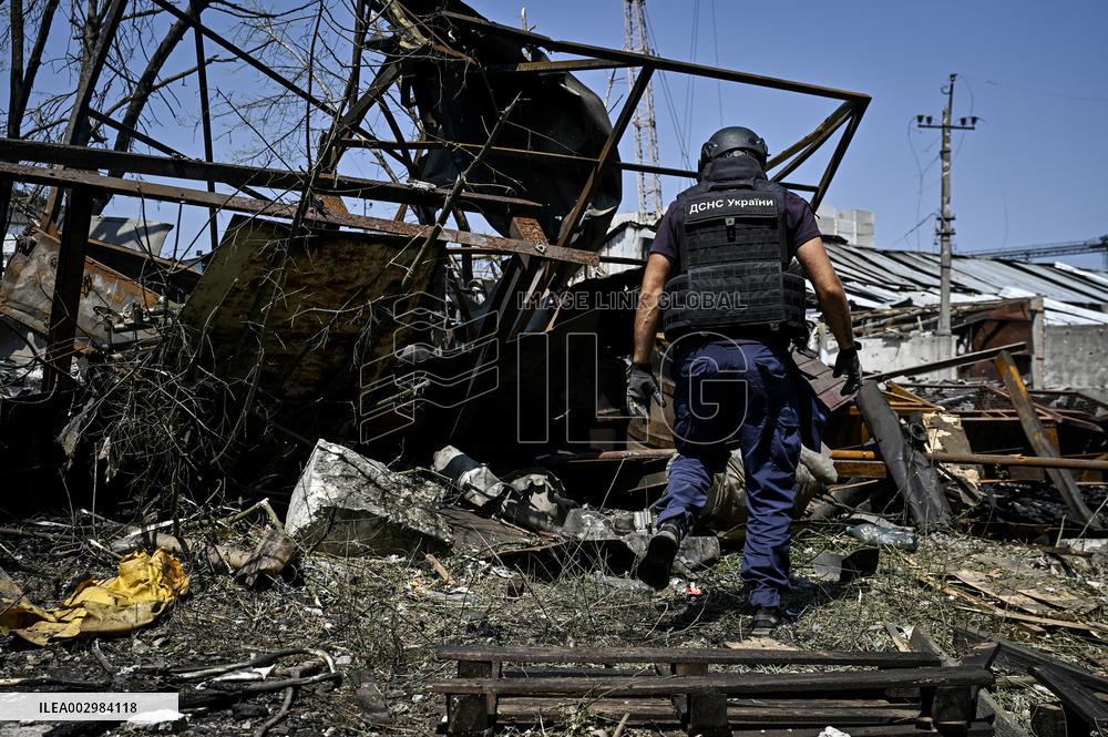 Consequences of Russian missile strike in Vilniansk