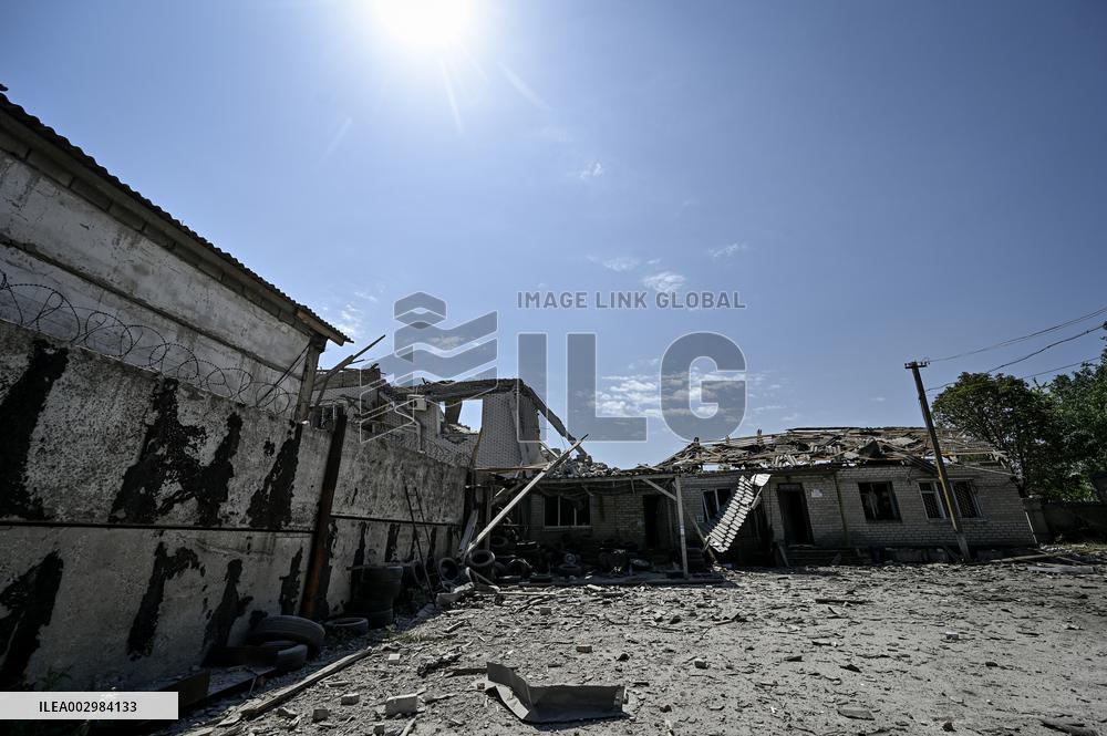 Consequences of Russian missile strike in Vilniansk