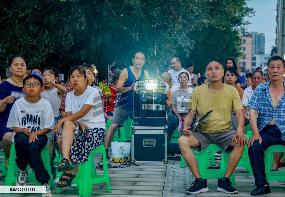 Civic Nightlife in Huaying