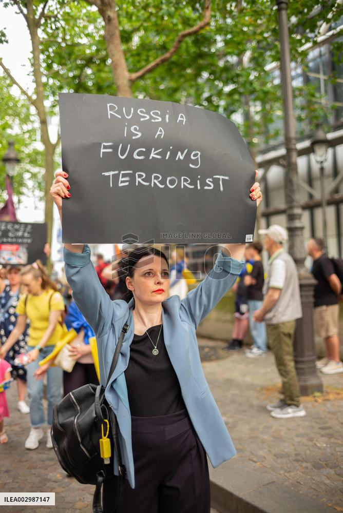 Pro-Ukrainian Protest - Paris