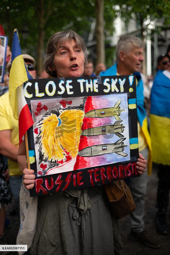Pro-Ukrainian Protest - Paris