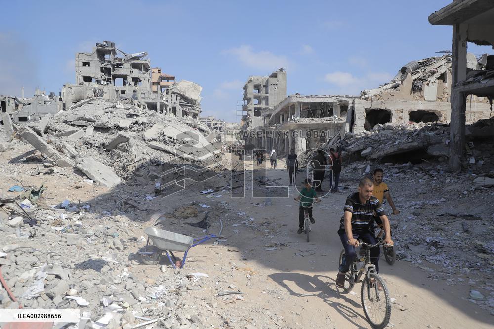 MIDEAST-GAZA CITY-SHUJAIYA NEIGHBORHOOD-DAMAGE