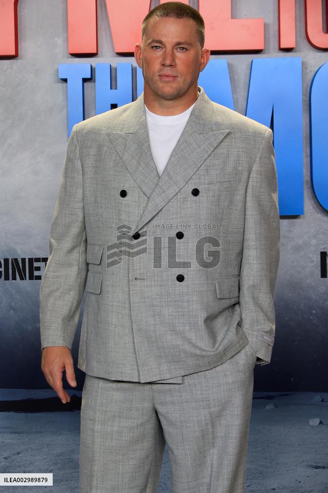 Fly Me To The Moon Premiere - Madrid