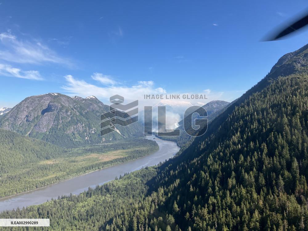 Wildfire Continues To Burn In Hills Above Peachland - British Columbia