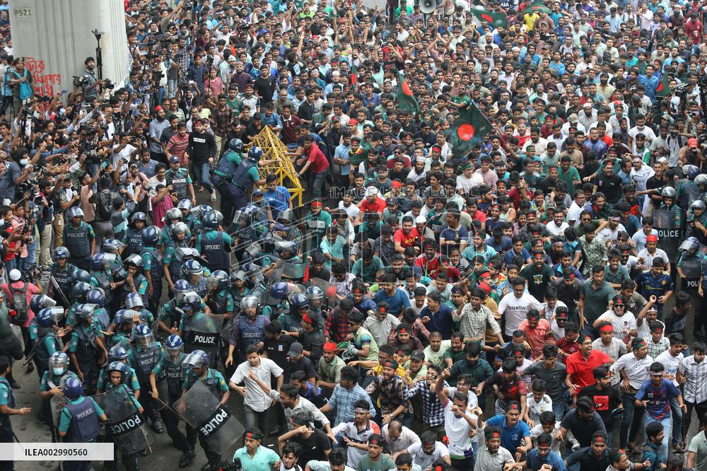 Students Protest Quota System - Dhaka