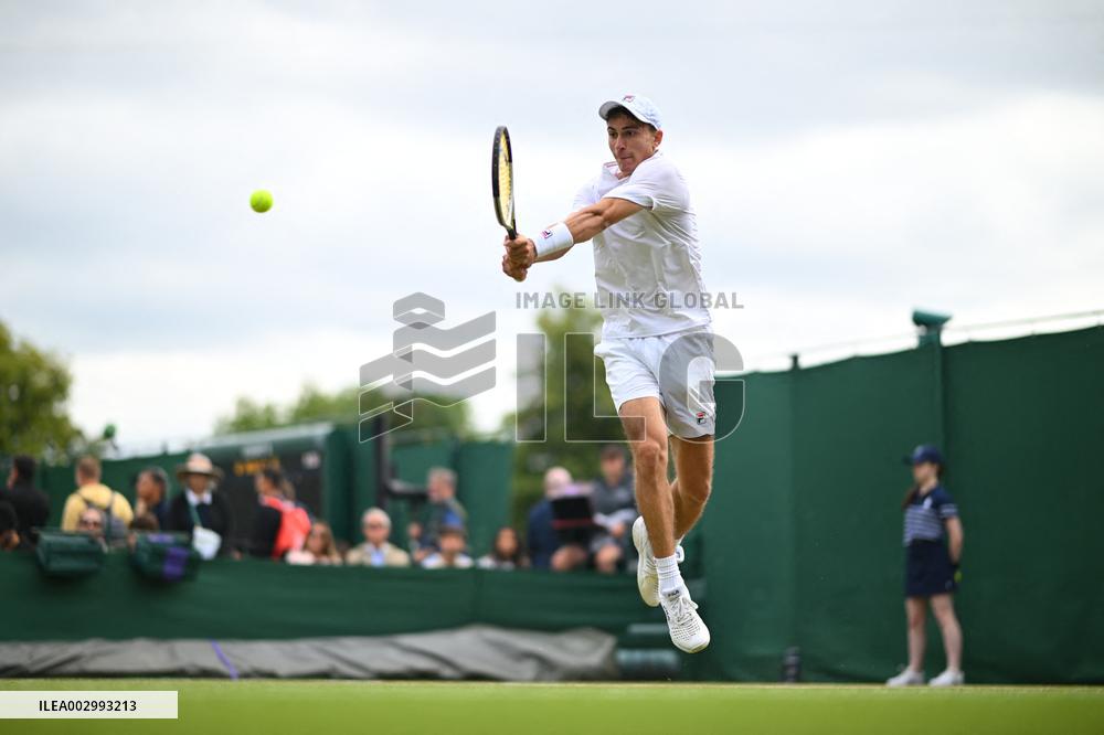 Wimbledon - Theo Papamalis Juniors Quarter-Final