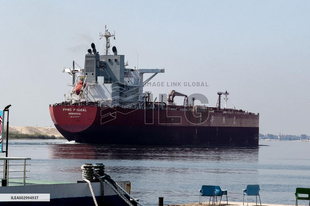 EGYPT-SUEZ CANAL-REVENUES-SLASH