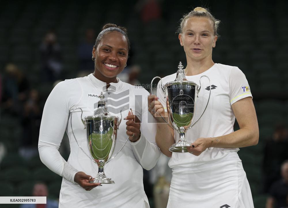 (SP) BRITAIN-LONDON-TENNIS-WIMBLEDON-WOMEN'S DOUBLES-FINAL