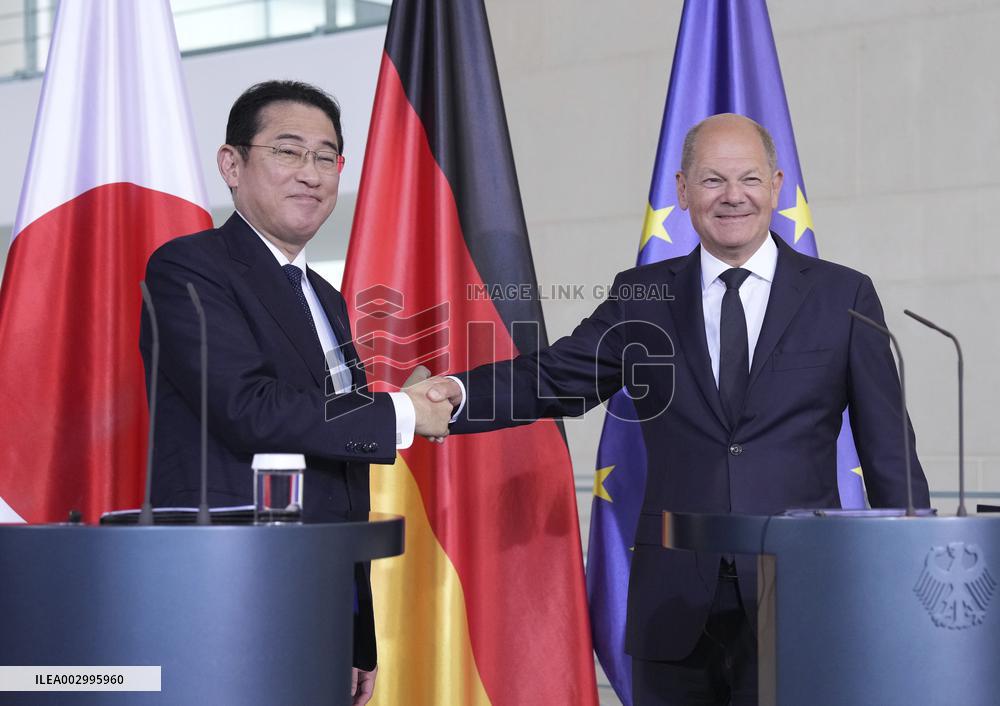 Kishida-Scholz talks in Berlin