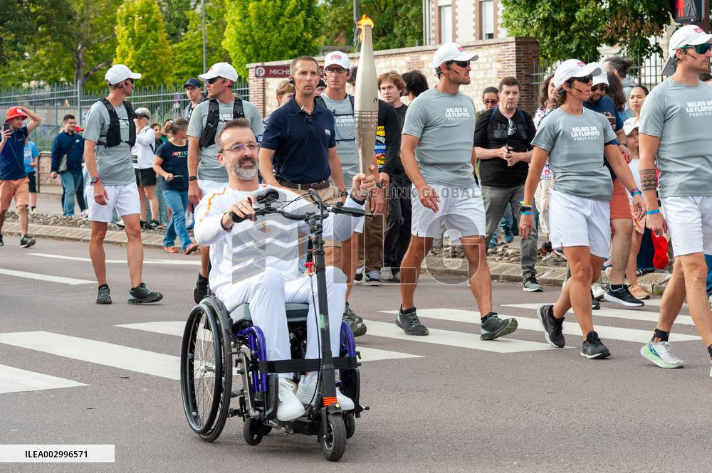 Olympic Torch Relay - Troyes