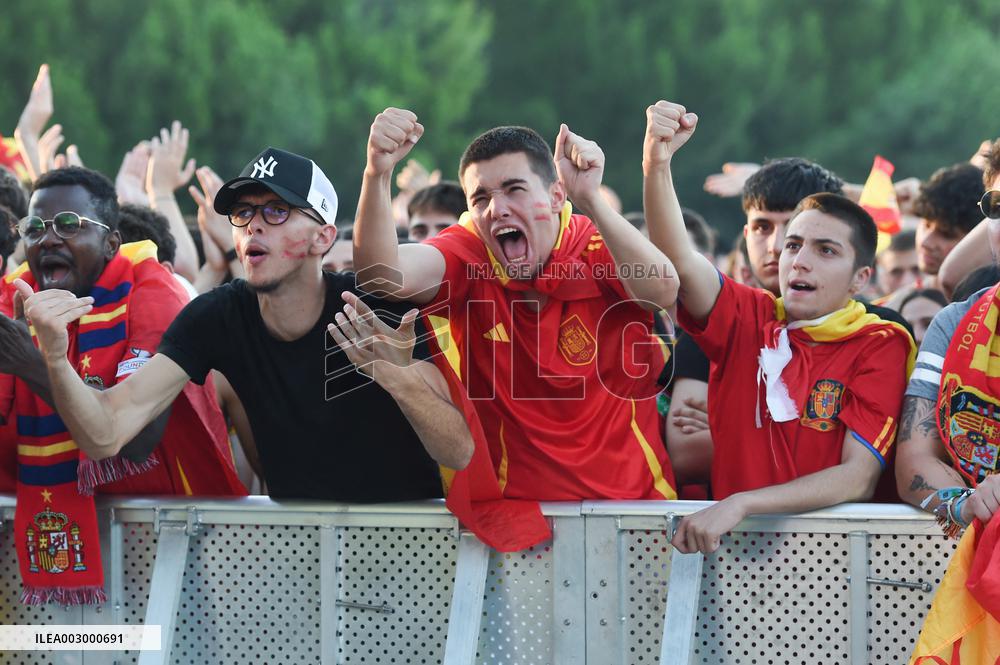 Euro 2024 - Fans Watch The Final’s Broadcast - Madrid