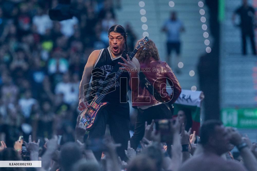 Metallica Performs - Madrid